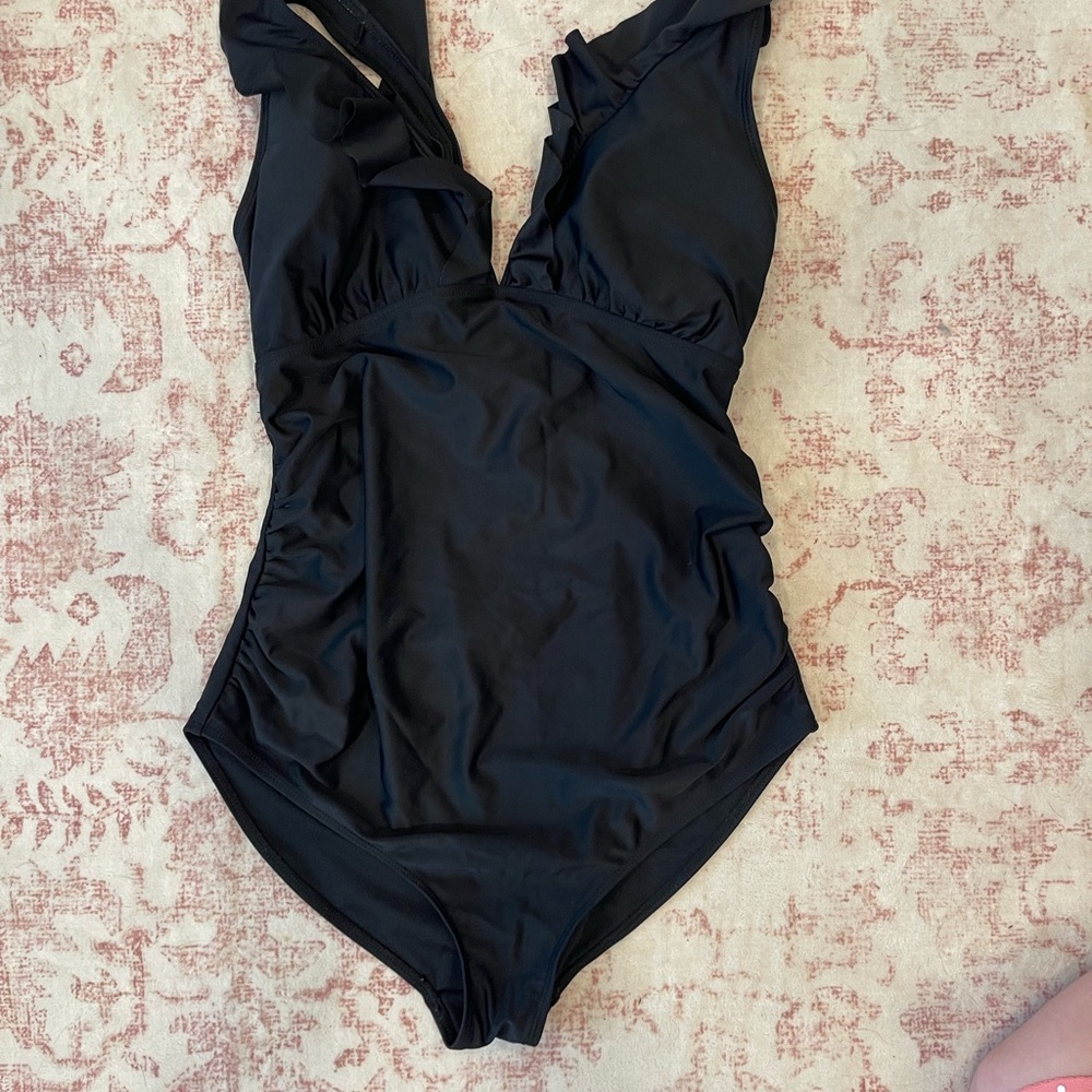 Black Ruffled Maternity Swimsuit - Picture 4 of 4